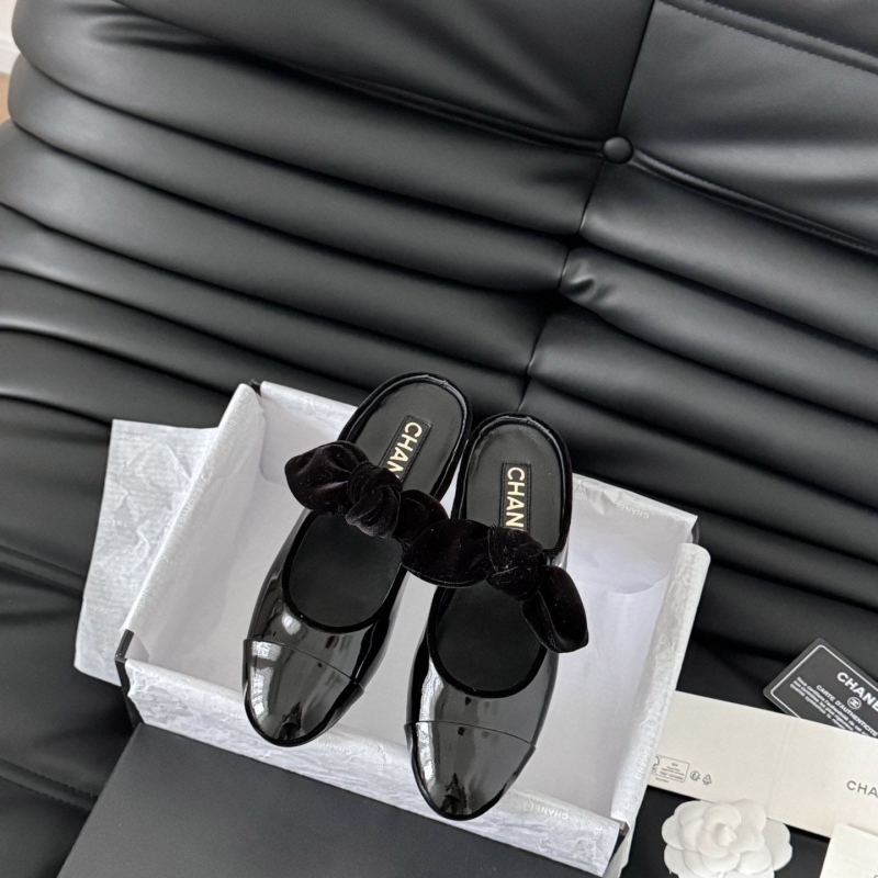 Ch*el slippers